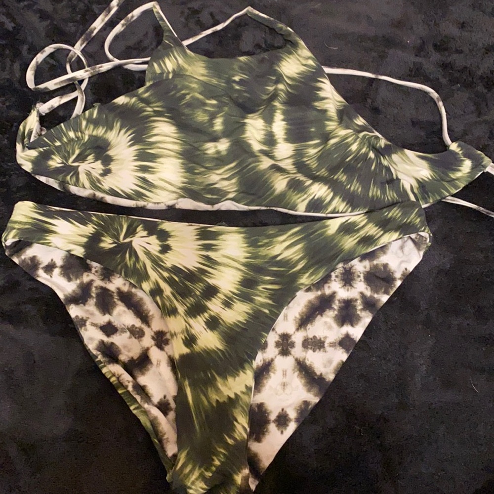 Tie dye interchangeable bikini